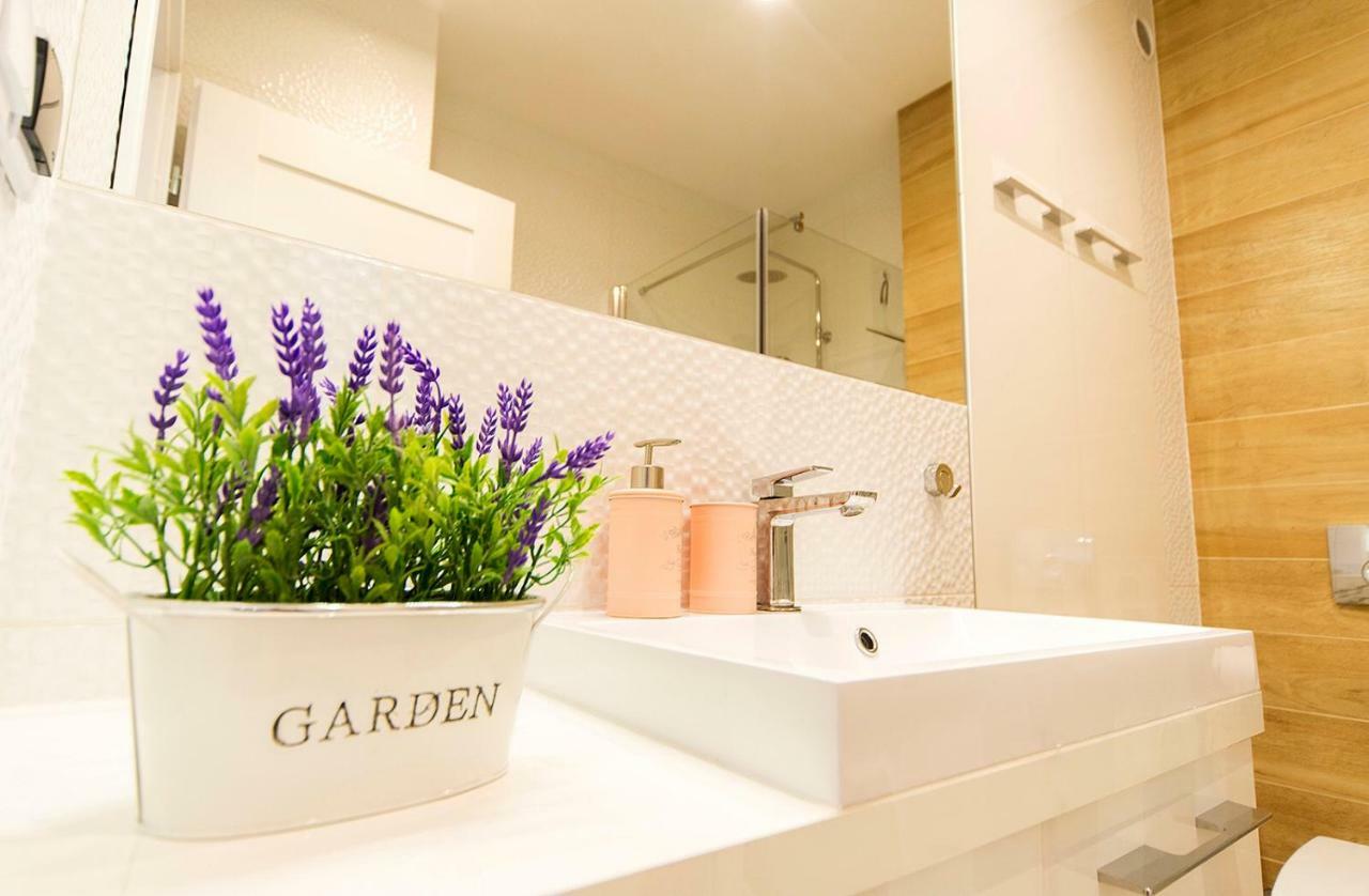Pink Apartment Lesne Tarasy Dziwnowek Ngoại thất bức ảnh